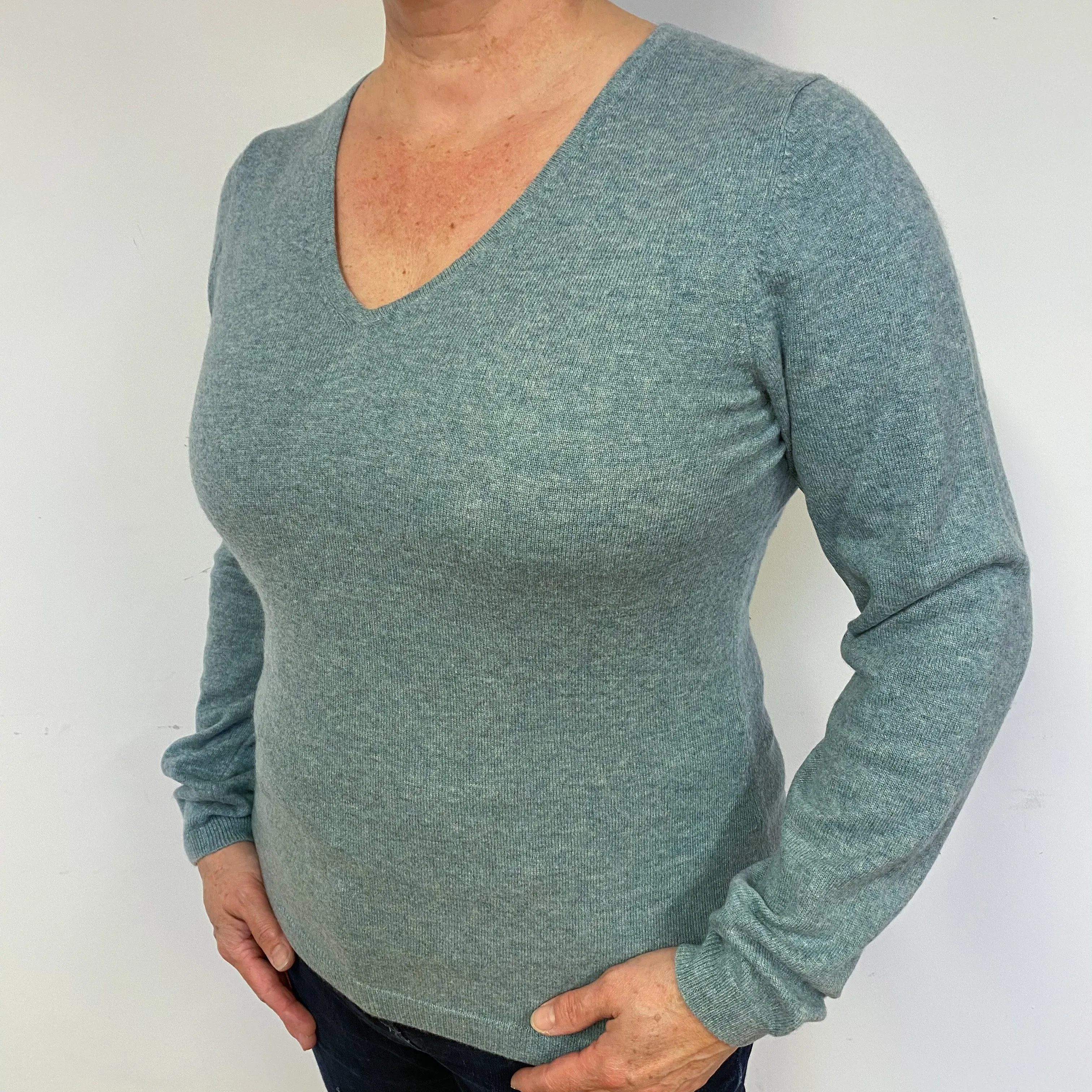 Duck Egg Green Cashmere V-Neck Jumper. Large.
