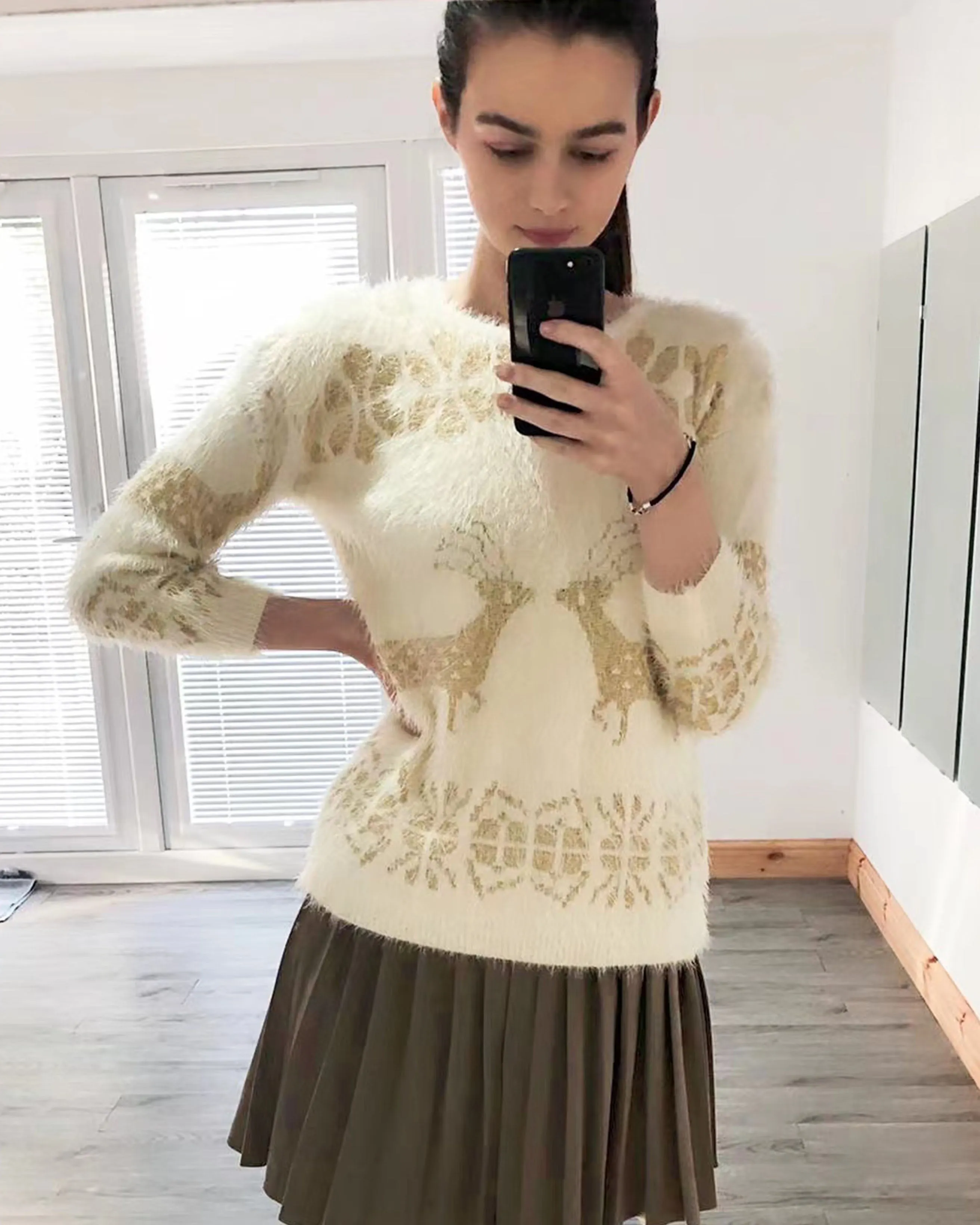 Fluffy Christmas Reindeer Jumper (CREAM)