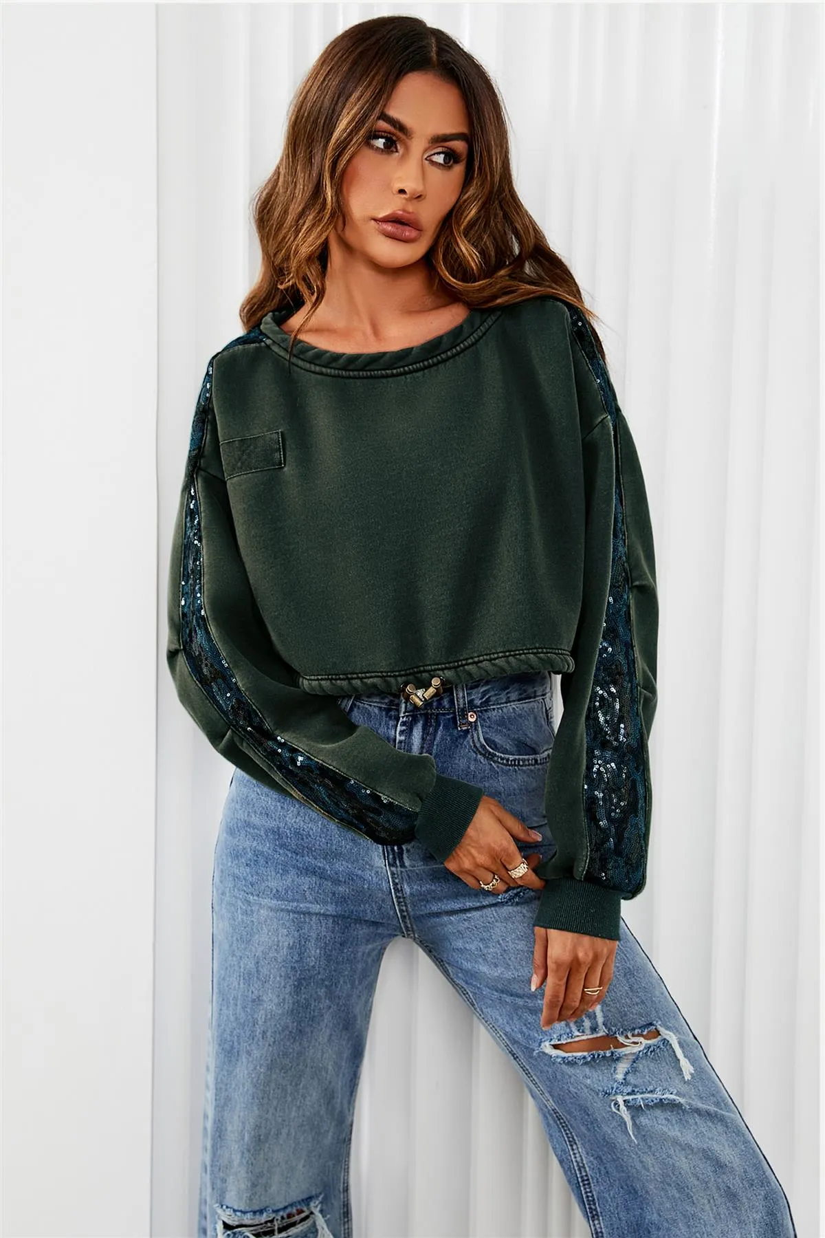 Oversized Sequin Detail Cropped Sweatshirt In Dark Green