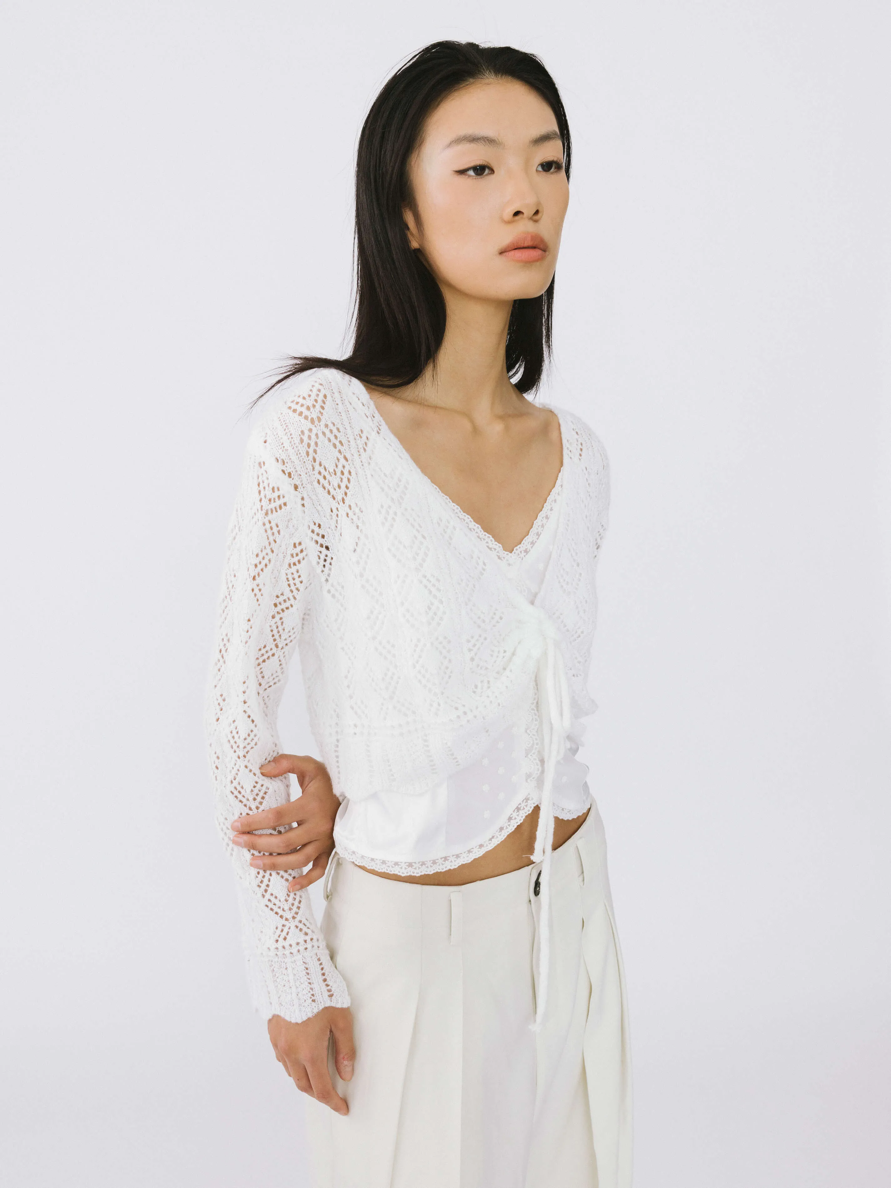 Thin Knit V-Neck Drawstring Top