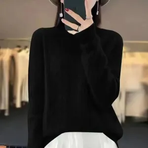 Women's Stylish Turtleneck Cable Knit Jumper | Ideal for Autumn/Winter